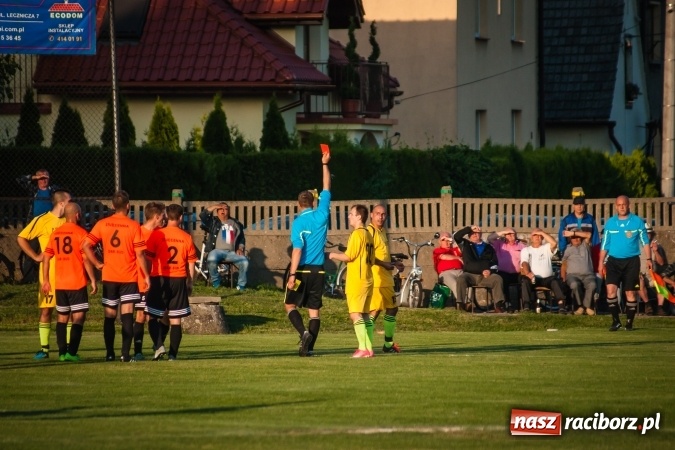 Zdjęcie w galerii na portalu naszraciborz.pl: Wojciech Pytlik naprawił swój błąd. Remis w meczu Studziennej z Chałupkami wiadomości z regionu