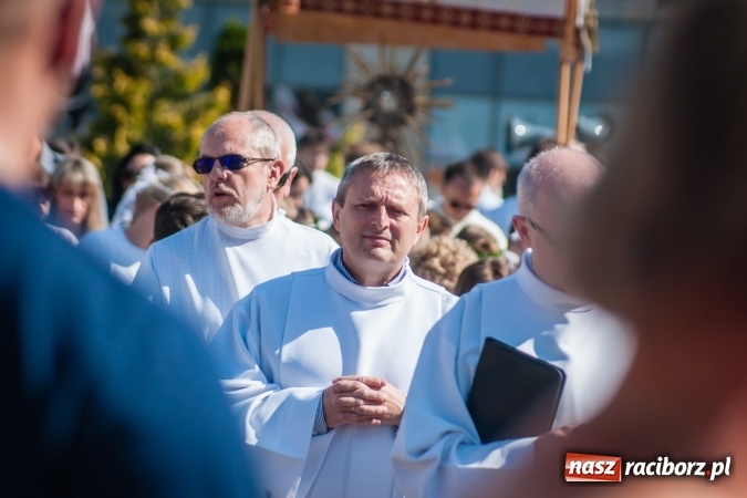 Zdjęcie w galerii na portalu naszraciborz.pl: Boże Ciało w parafii WNMP przy Rynku  wiadomości z regionu