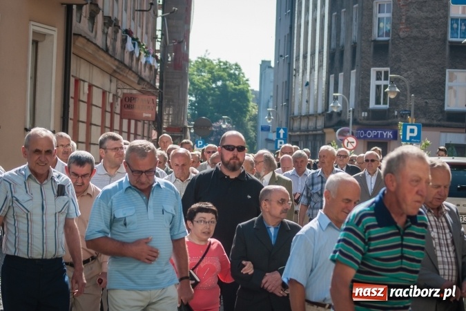 Zdjęcie w galerii na portalu naszraciborz.pl: Boże Ciało w parafii WNMP przy Rynku  wiadomości z regionu