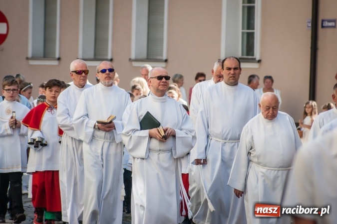 Zdjęcie w galerii na portalu naszraciborz.pl: Boże Ciało w parafii WNMP przy Rynku  wiadomości z regionu