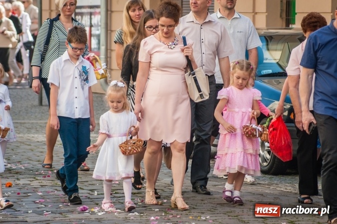 Zdjęcie w galerii na portalu naszraciborz.pl: Boże Ciało w parafii WNMP przy Rynku  wiadomości z regionu