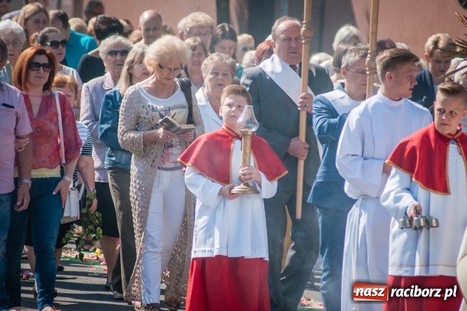 Zdjęcie w galerii na portalu naszraciborz.pl: Boże Ciało w parafii WNMP przy Rynku  wiadomości z regionu