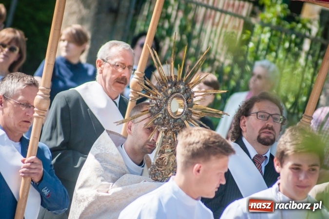 Zdjęcie w galerii na portalu naszraciborz.pl: Boże Ciało w parafii WNMP przy Rynku  wiadomości z regionu