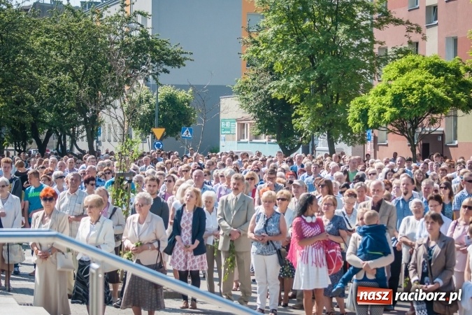 Zdjęcie w galerii na portalu naszraciborz.pl: Boże Ciało w parafii WNMP przy Rynku  wiadomości z regionu