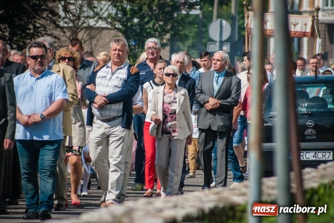 Zdjęcie w galerii na portalu naszraciborz.pl: Boże Ciało w parafii WNMP przy Rynku  wiadomości z regionu