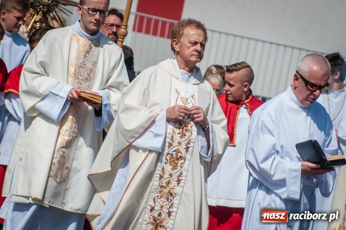 Zdjęcie w galerii na portalu naszraciborz.pl: Boże Ciało w parafii WNMP przy Rynku  wiadomości z regionu