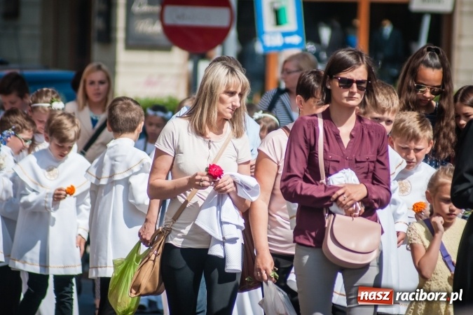 Zdjęcie w galerii na portalu naszraciborz.pl: Boże Ciało w parafii WNMP przy Rynku  wiadomości z regionu