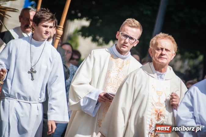Zdjęcie w galerii na portalu naszraciborz.pl: Boże Ciało w parafii WNMP przy Rynku  wiadomości z regionu