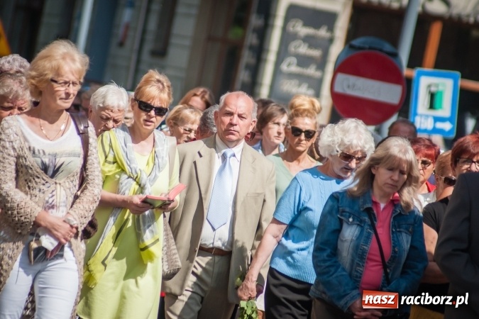 Zdjęcie w galerii na portalu naszraciborz.pl: Boże Ciało w parafii WNMP przy Rynku  wiadomości z regionu