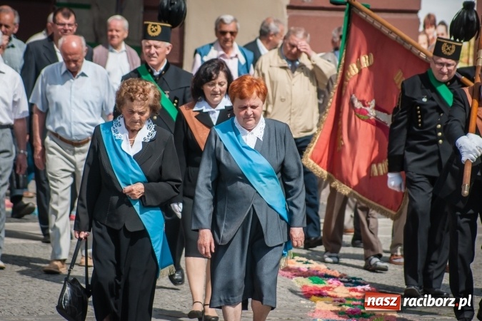 Zdjęcie w galerii na portalu naszraciborz.pl: Boże Ciało w parafii WNMP przy Rynku  wiadomości z regionu