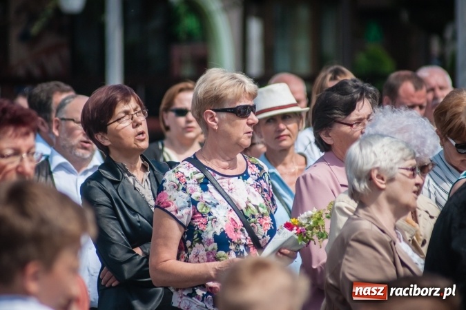 Zdjęcie w galerii na portalu naszraciborz.pl: Boże Ciało w parafii WNMP przy Rynku  wiadomości z regionu