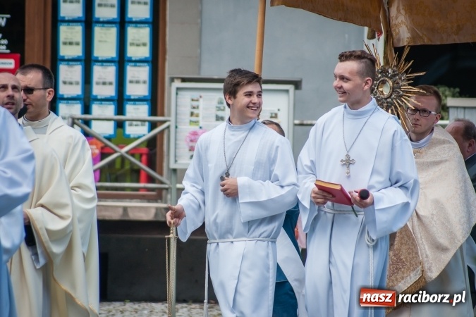 Zdjęcie w galerii na portalu naszraciborz.pl: Boże Ciało w parafii WNMP przy Rynku  wiadomości z regionu