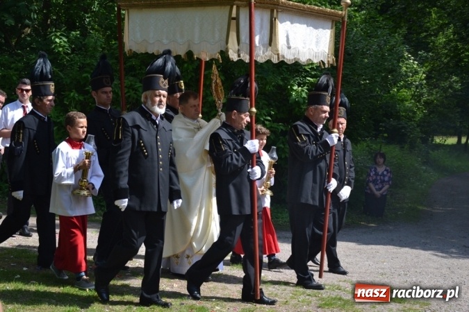 Zdjęcie w galerii na portalu naszraciborz.pl: Procesja Bożego Ciała w Rudach  wiadomości z regionu