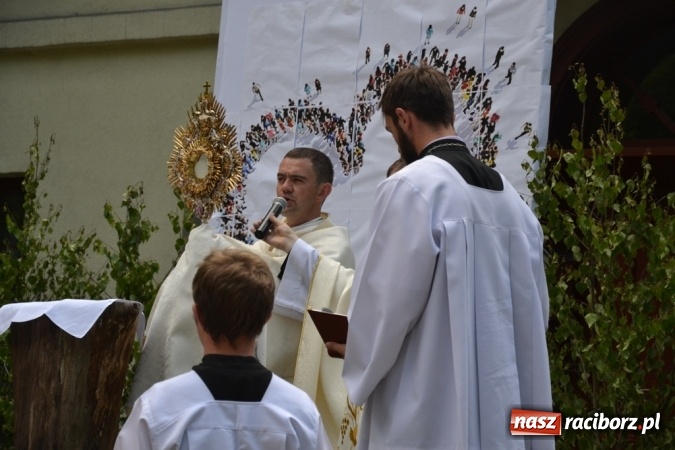 Zdjęcie w galerii na portalu naszraciborz.pl: Procesja Bożego Ciała w Rudach  wiadomości z regionu