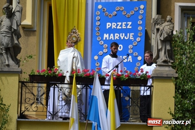 Zdjęcie w galerii na portalu naszraciborz.pl: Procesja Bożego Ciała w Rudach  wiadomości z regionu