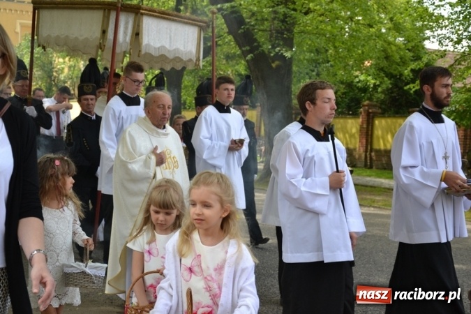 Zdjęcie w galerii na portalu naszraciborz.pl: Procesja Bożego Ciała w Rudach  wiadomości z regionu