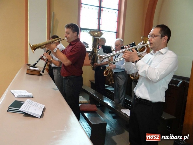 Zdjęcie w galerii na portalu naszraciborz.pl: Procesja Bożego Ciała w parafii Racibórz-Markowice wiadomości z regionu