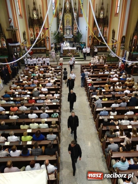 Zdjęcie w galerii na portalu naszraciborz.pl: Procesja Bożego Ciała w parafii Racibórz-Markowice wiadomości z regionu