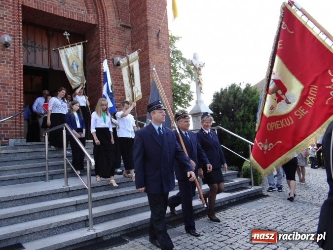 Zdjęcie w galerii na portalu naszraciborz.pl: Procesja Bożego Ciała w parafii Racibórz-Markowice wiadomości z regionu