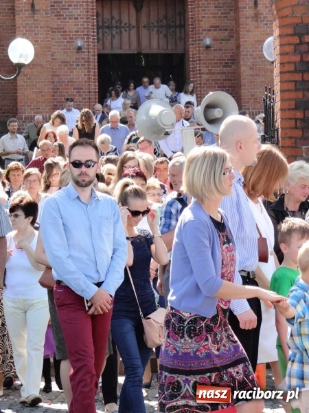 Zdjęcie w galerii na portalu naszraciborz.pl: Procesja Bożego Ciała w parafii Racibórz-Markowice wiadomości z regionu