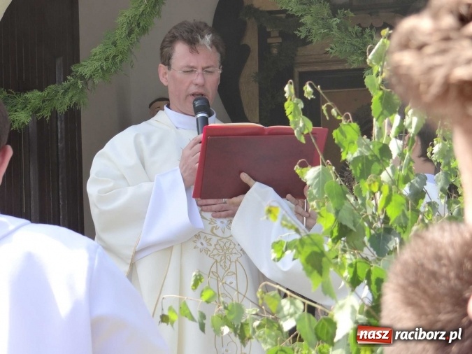 Zdjęcie w galerii na portalu naszraciborz.pl: Procesja Bożego Ciała w parafii Racibórz-Markowice wiadomości z regionu