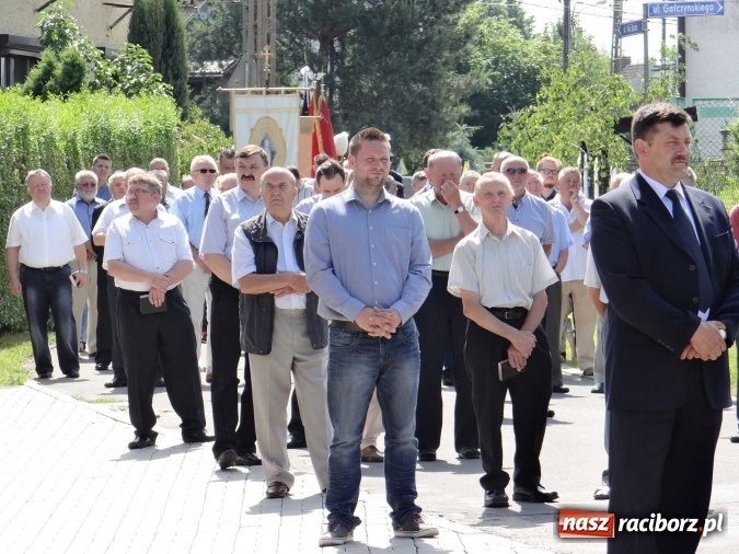 Zdjęcie w galerii na portalu naszraciborz.pl: Procesja Bożego Ciała w parafii Racibórz-Markowice wiadomości z regionu