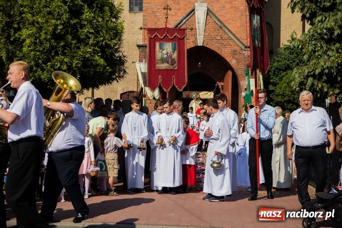 Zdjęcie w galerii na portalu naszraciborz.pl: Procesja Bożego Ciała w Studziennej wiadomości z regionu