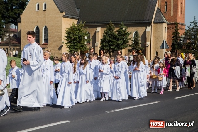 Zdjęcie w galerii na portalu naszraciborz.pl: Procesja Bożego Ciała w Studziennej wiadomości z regionu