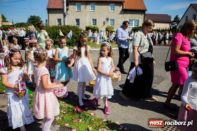 Zdjęcie w galerii na portalu naszraciborz.pl: Procesja Bożego Ciała w Studziennej wiadomości z regionu