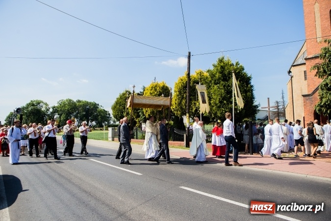 Zdjęcie w galerii na portalu naszraciborz.pl: Procesja Bożego Ciała w Studziennej wiadomości z regionu