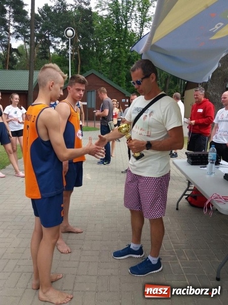 Zdjęcie w galerii na portalu naszraciborz.pl: Siatkarze plażowi z raciborskiego G3 ze srebrnym medalem Wojewódzkiej Gimnazjady wiadomości z regionu