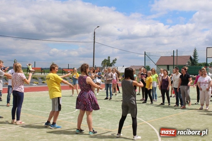 Zdjęcie w galerii na portalu naszraciborz.pl: W Bieńkowicach po raz pierwszy zorganizowano Szkolny Dzień Integracji  wiadomości z regionu