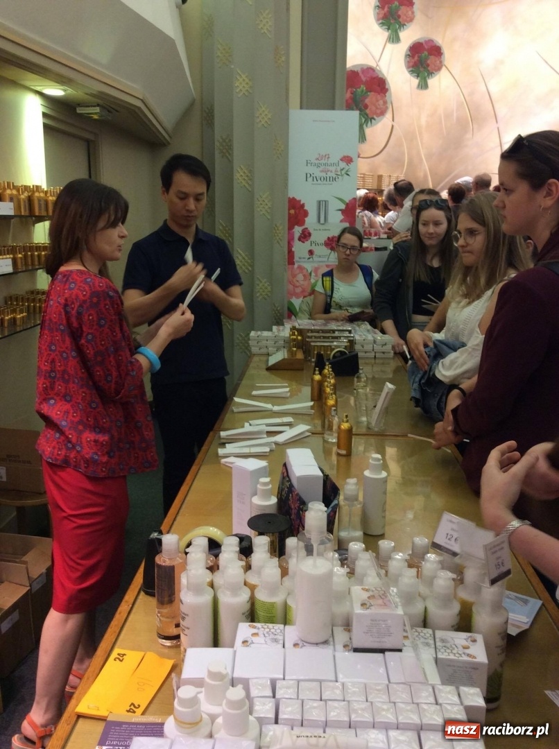 Zdjęcie w galerii na portalu naszraciborz.pl: Uczniowie ZSO nr 1 uczestniczyli w warsztatach językowych w Paryżu wiadomości z regionu