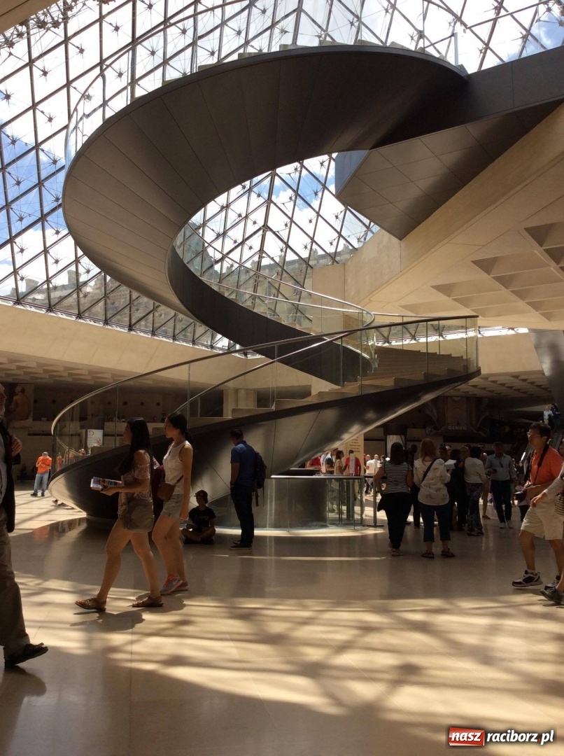 Zdjęcie w galerii na portalu naszraciborz.pl: Uczniowie ZSO nr 1 uczestniczyli w warsztatach językowych w Paryżu wiadomości z regionu