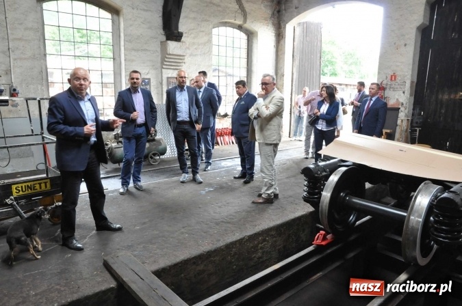 Zdjęcie w galerii na portalu naszraciborz.pl: Kuźnia Raciborska potrzebuje torów  wiadomości z regionu