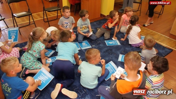 Zdjęcie w galerii na portalu naszraciborz.pl: W bibliotece w Markowicach podsumowano działalność Akademii Czytelniczej wiadomości z regionu