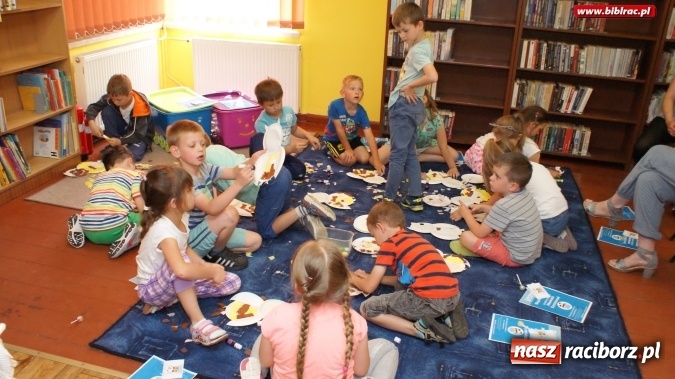 Zdjęcie w galerii na portalu naszraciborz.pl: W bibliotece w Markowicach podsumowano działalność Akademii Czytelniczej wiadomości z regionu