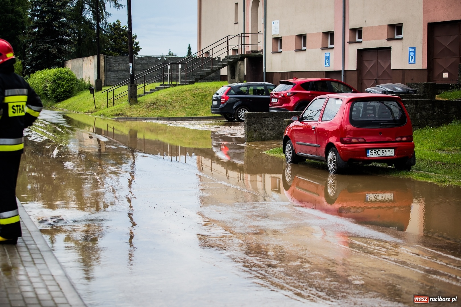 Zdjęcie w galerii na portalu naszraciborz.pl: Intensywne opady deszczu spowodowały podtopienia w gminie Krzanowice wiadomości z regionu
