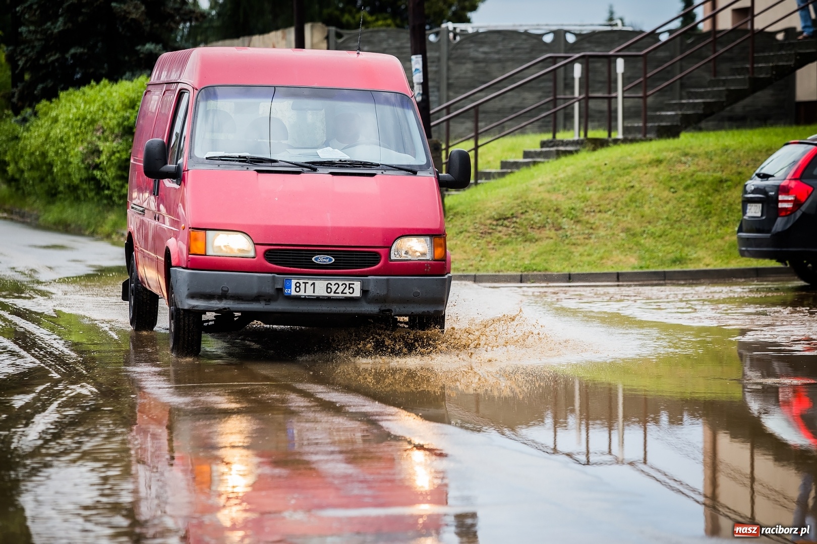 Zdjęcie w galerii na portalu naszraciborz.pl: Intensywne opady deszczu spowodowały podtopienia w gminie Krzanowice wiadomości z regionu