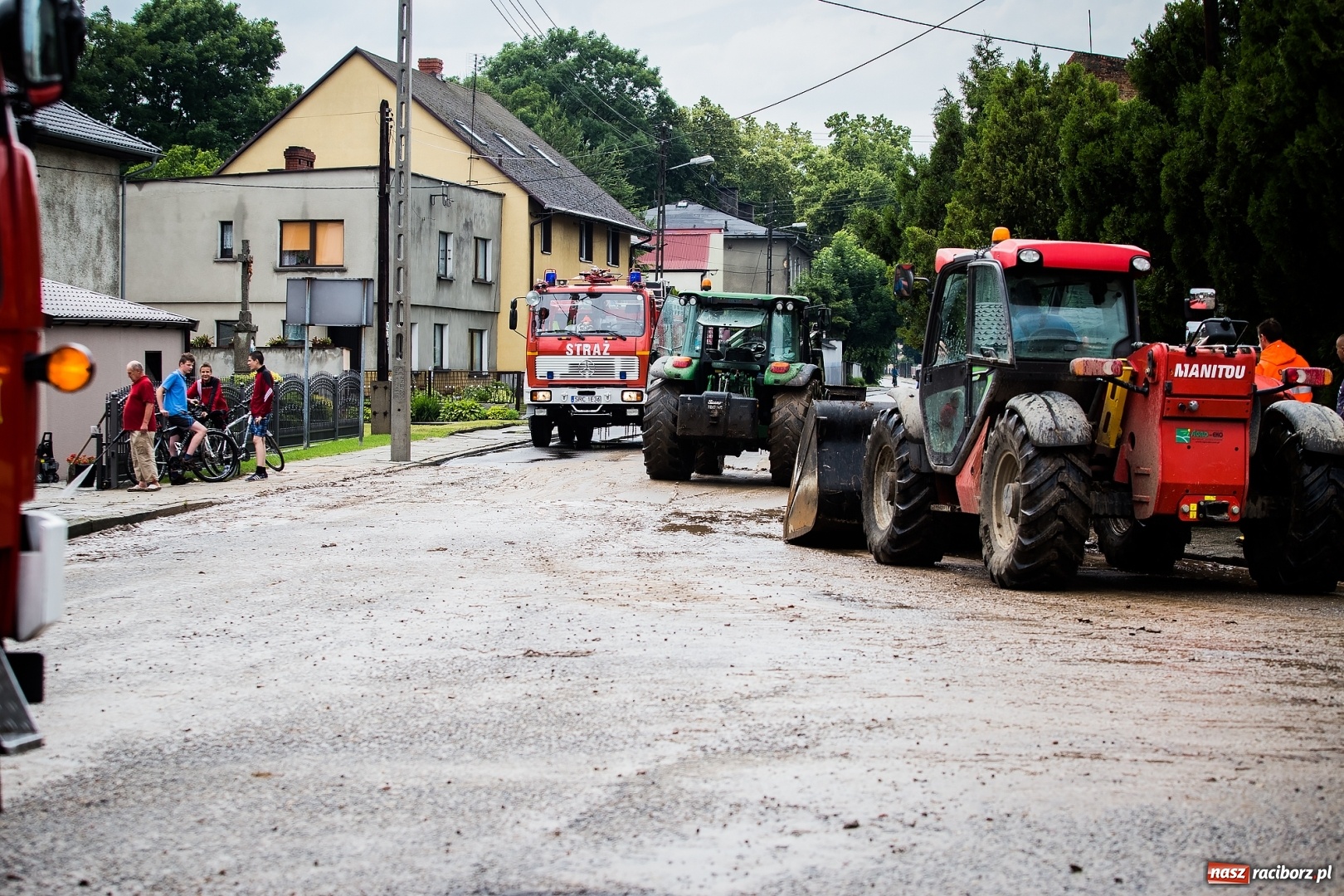 Zdjęcie w galerii na portalu naszraciborz.pl: Intensywne opady deszczu spowodowały podtopienia w gminie Krzanowice wiadomości z regionu