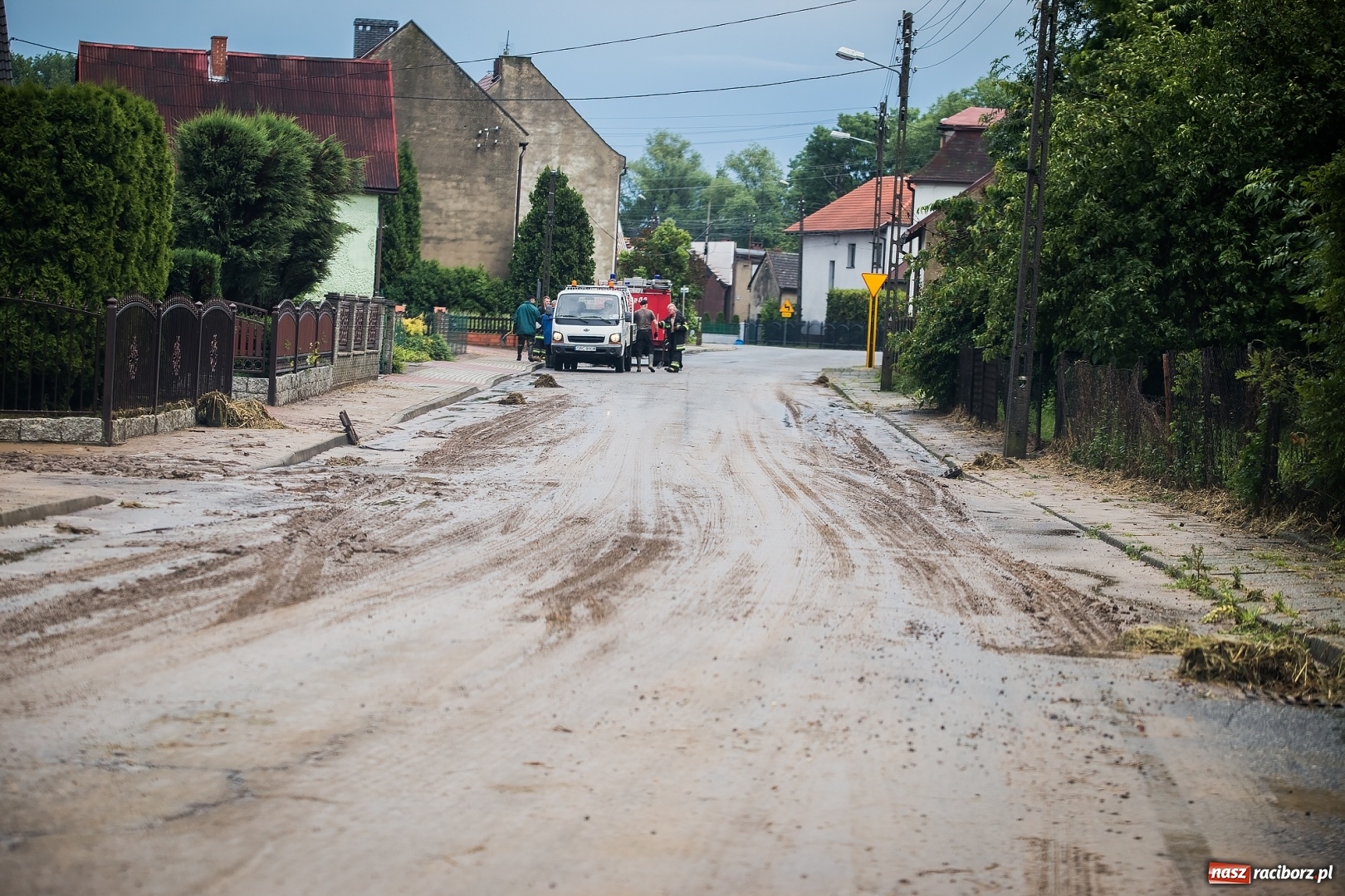 Zdjęcie w galerii na portalu naszraciborz.pl: Intensywne opady deszczu spowodowały podtopienia w gminie Krzanowice wiadomości z regionu