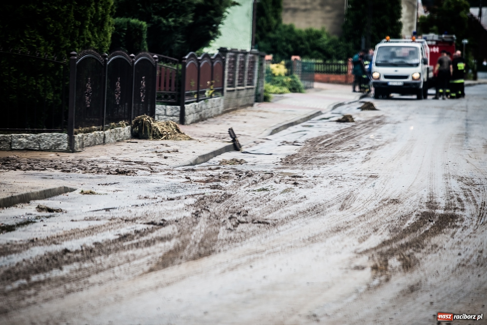 Zdjęcie w galerii na portalu naszraciborz.pl: Intensywne opady deszczu spowodowały podtopienia w gminie Krzanowice wiadomości z regionu