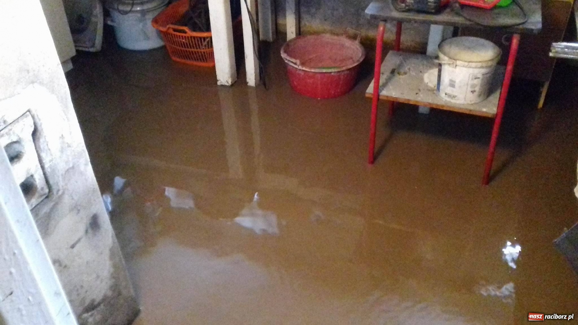 Zdjęcie w galerii na portalu naszraciborz.pl: Intensywne opady deszczu spowodowały podtopienia w gminie Krzanowice wiadomości z regionu