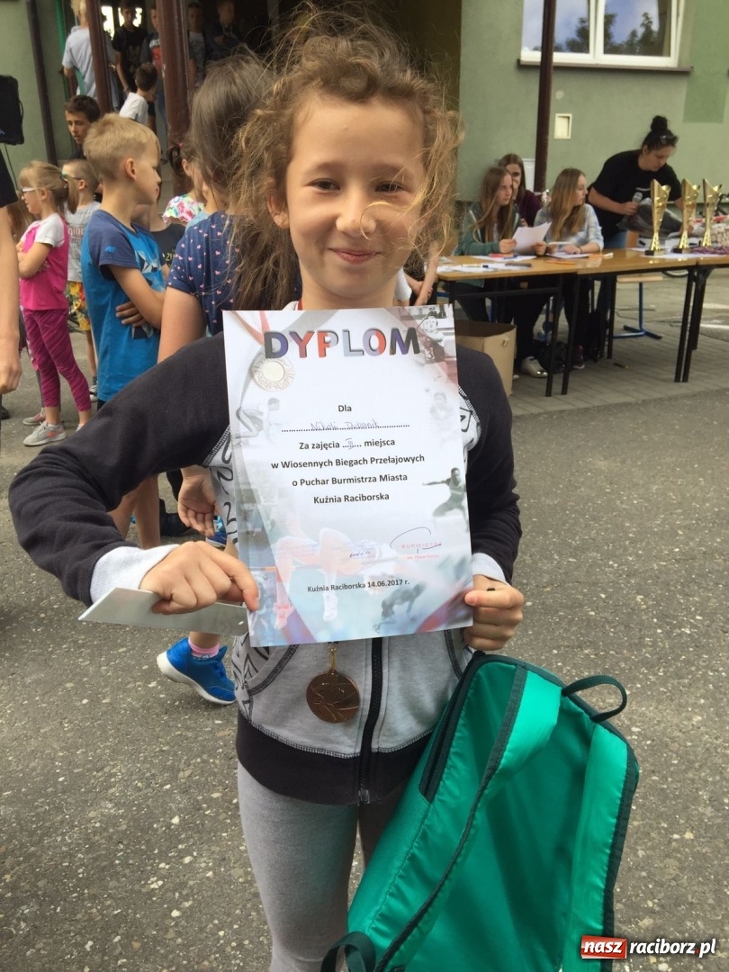 Zdjęcie w galerii na portalu naszraciborz.pl: XXXIV Wiosenne Biegi Przełajowe w Kuźni Raciborskiej wiadomości z regionu