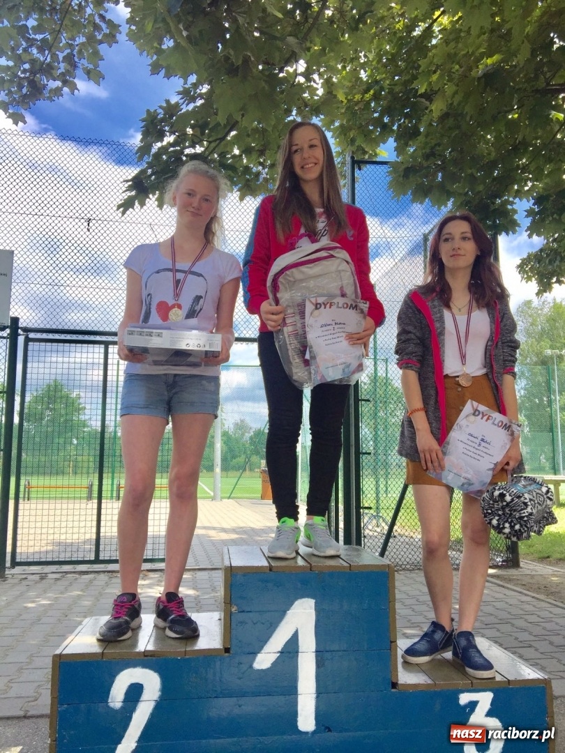 Zdjęcie w galerii na portalu naszraciborz.pl: XXXIV Wiosenne Biegi Przełajowe w Kuźni Raciborskiej wiadomości z regionu