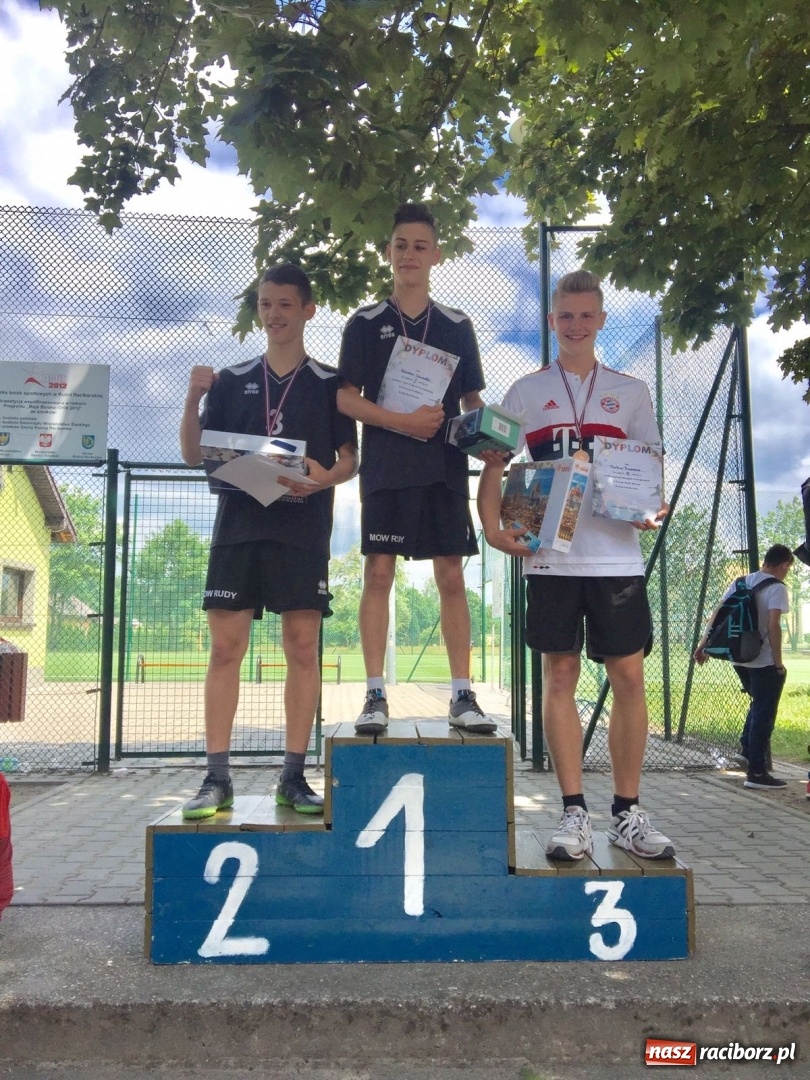 Zdjęcie w galerii na portalu naszraciborz.pl: XXXIV Wiosenne Biegi Przełajowe w Kuźni Raciborskiej wiadomości z regionu