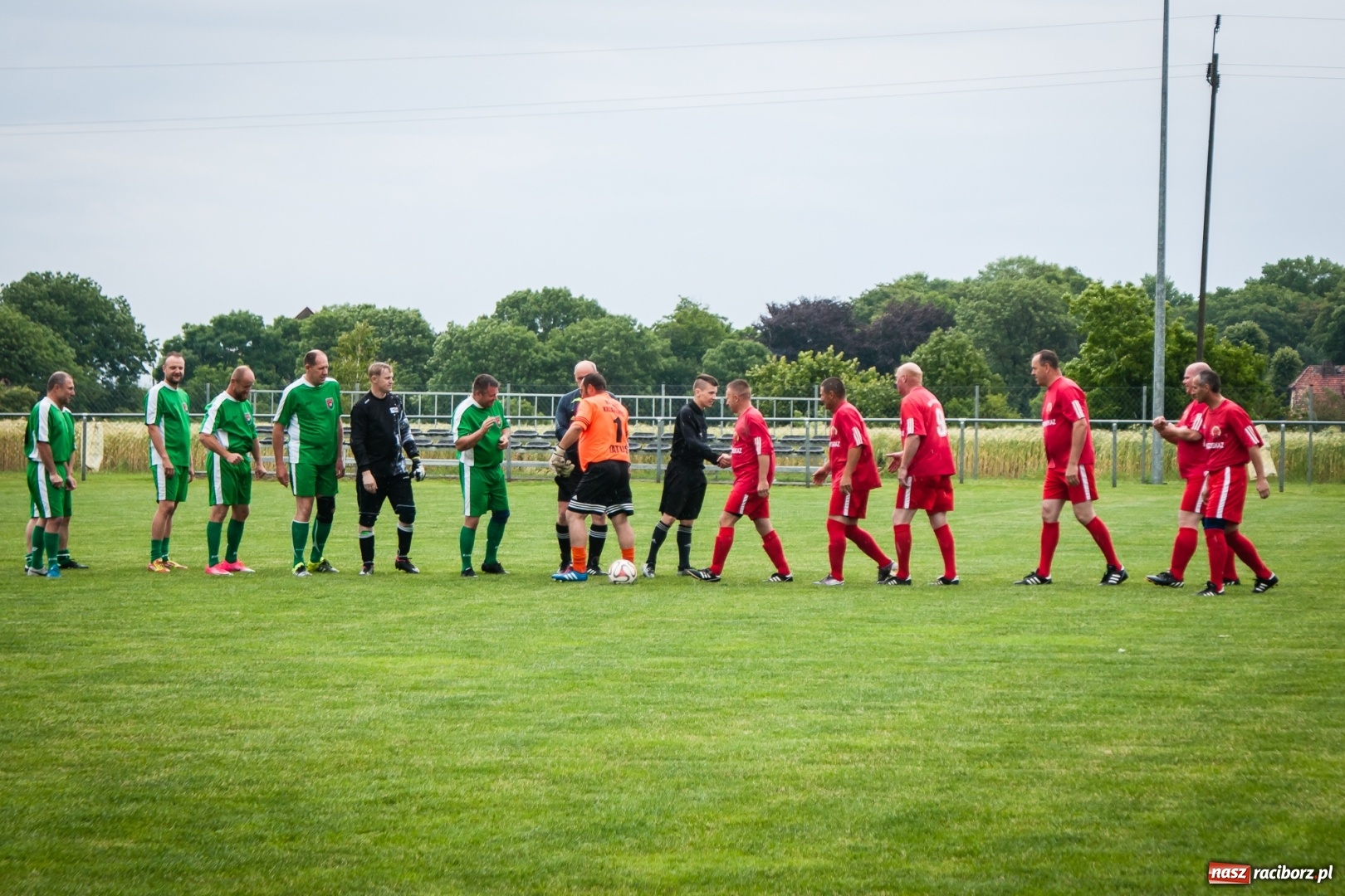 Zdjęcie w galerii na portalu naszraciborz.pl: Turniej oldbojów. Zespół Borucina najlepszy wiadomości z regionu