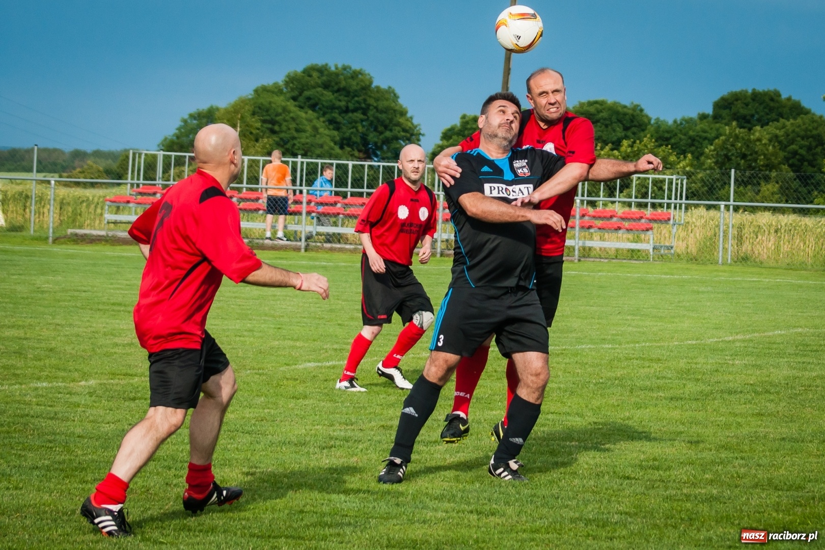 Zdjęcie w galerii na portalu naszraciborz.pl: Turniej oldbojów. Zespół Borucina najlepszy wiadomości z regionu