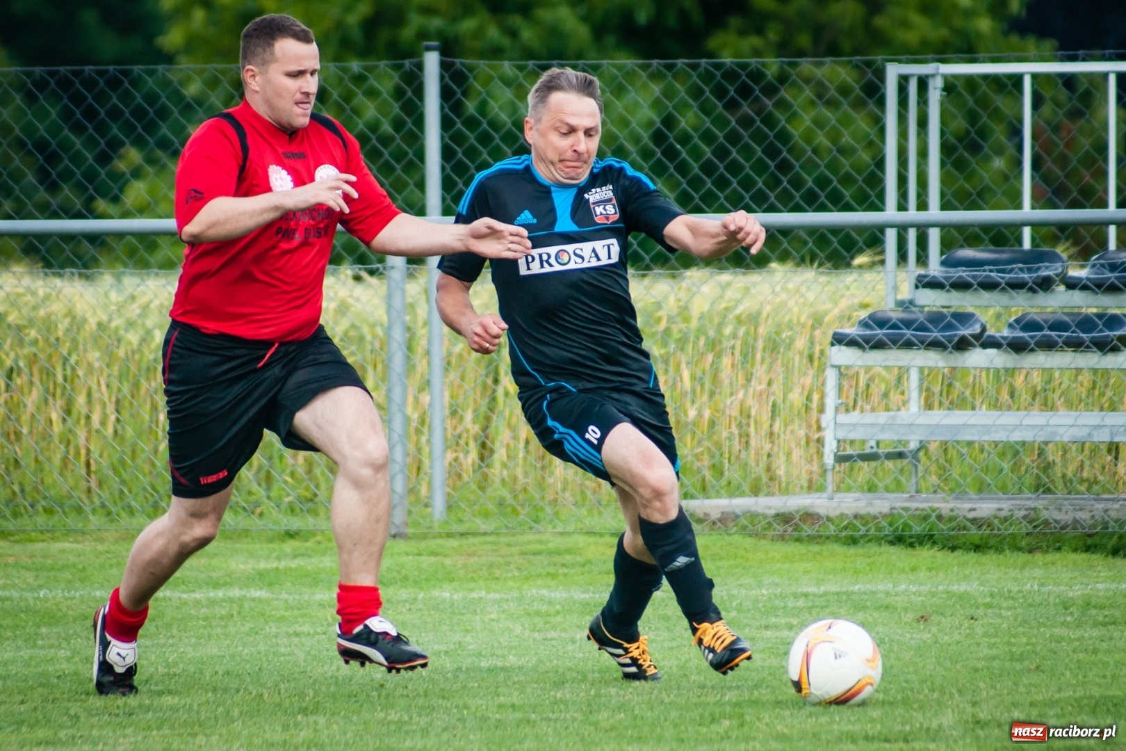 Zdjęcie w galerii na portalu naszraciborz.pl: Turniej oldbojów. Zespół Borucina najlepszy wiadomości z regionu