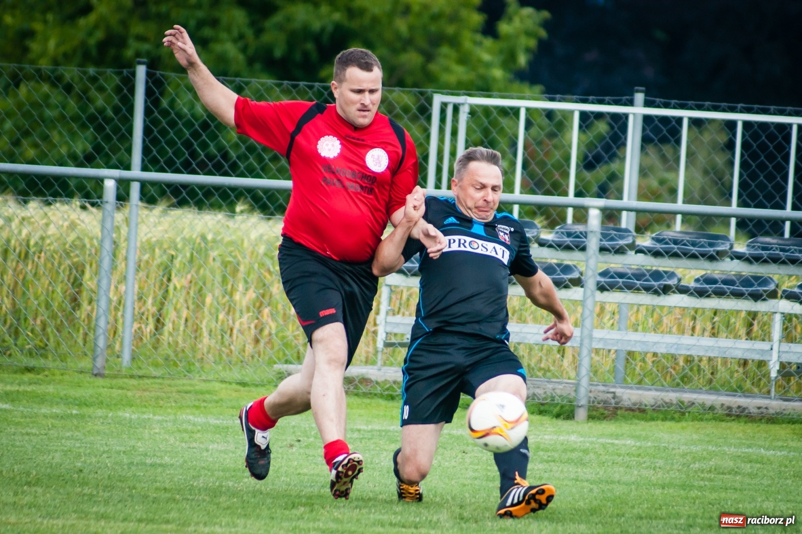 Zdjęcie w galerii na portalu naszraciborz.pl: Turniej oldbojów. Zespół Borucina najlepszy wiadomości z regionu